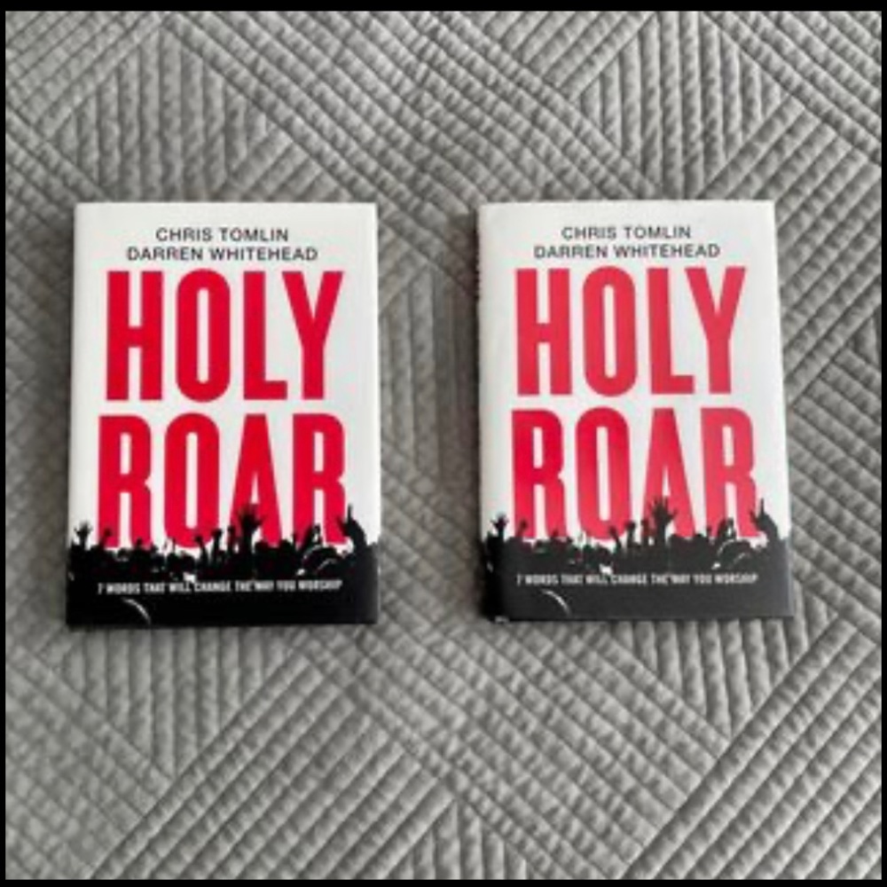 Holy Roar book by Chris Tomlin